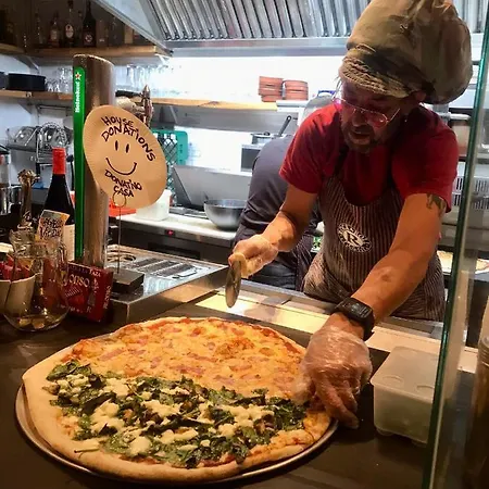 Hostel Vagabond Vieiras Beds & Communal Dinner Included Le-210 *