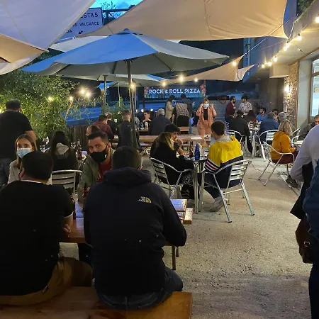 Vagabond Vieiras Beds & Communal Dinner Included Le-210 Hostel *