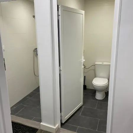 Vagabond Vieiras Beds & Communal Dinner Included Le-210 Hostel La Portela de Valcarce