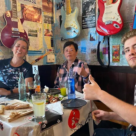 Vagabond Vieiras Beds & Dinner Acts-le-210 *