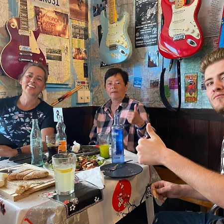 Vagabond Vieiras Beds & Communal Dinner Included Le-210 *