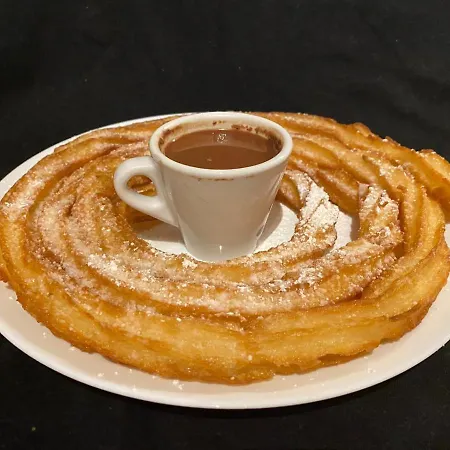 Vagabond Vieiras Beds & Communal Dinner Included Le-210 Albergue