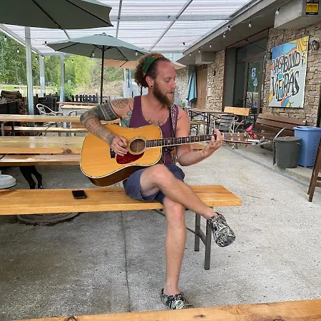 Hostel Vagabond Vieiras Beds & Communal Dinner Included Le-210