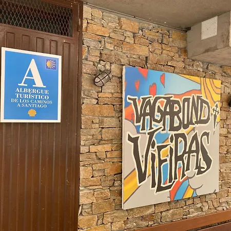 Albergue Vagabond Vieiras Beds & Communal Dinner Included Le-210