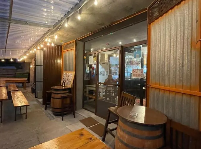 Vagabond Vieiras Beds & Communal Dinner Included Le-210