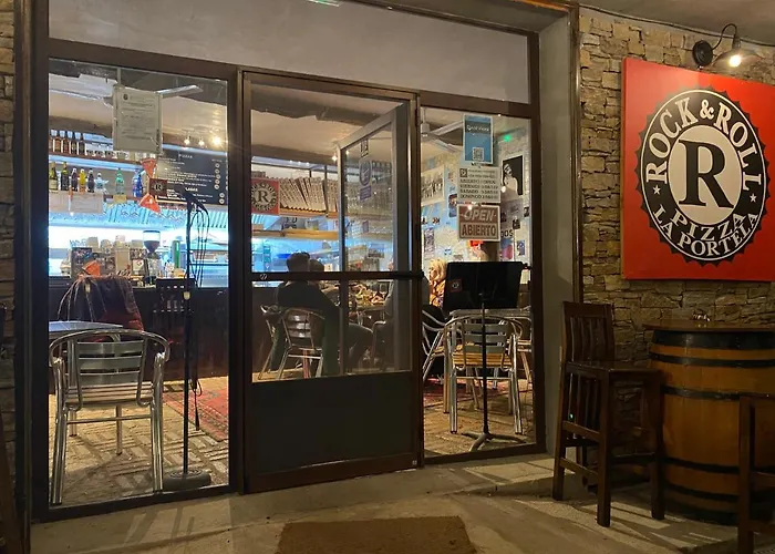 Vagabond Vieiras Beds & Communal Dinner Included Le-210 La Portela de Valcarce